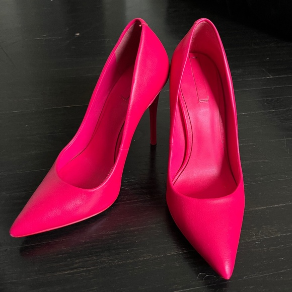 Aldo - Pink Heels - Picture 1 of 7